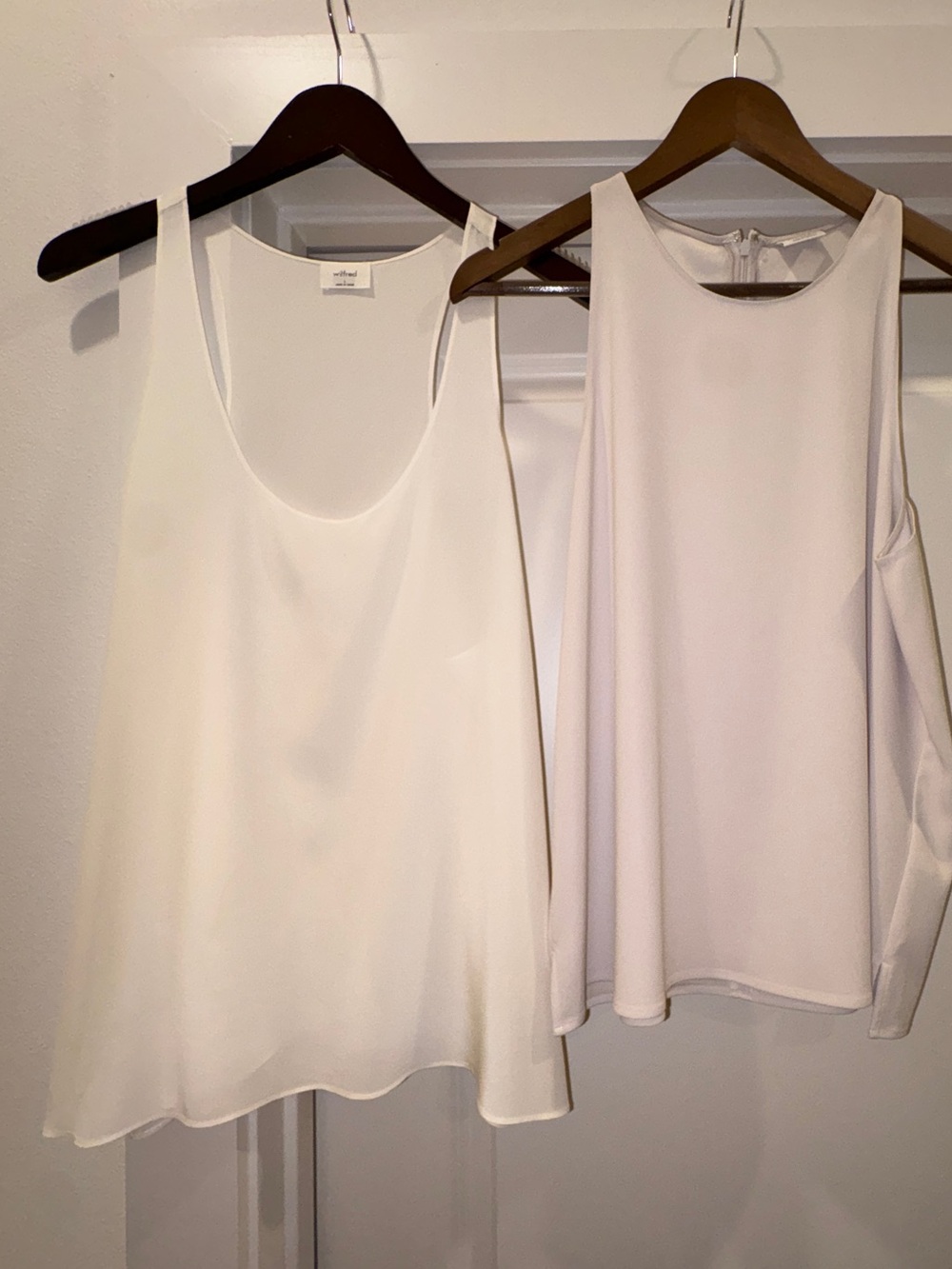 Aritzia Two Camisoles Scoop Neck and Racerback Sz Large Light Birch and Taupe